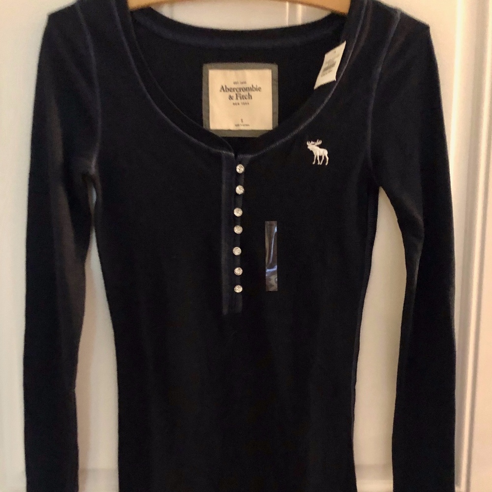 Abercrombie & Fitch Long Sleeved Henley